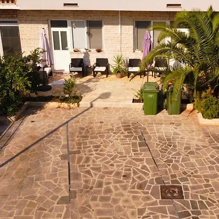 Pineapple Apartamento